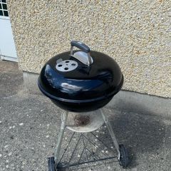 WEBER charcoal barbecue (bbq)