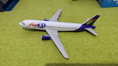 Fly FTI 1:200 scale model airplane, Airbus A320 aircraft