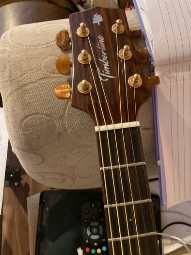 Timberline acoustic guitar 4/4 size.