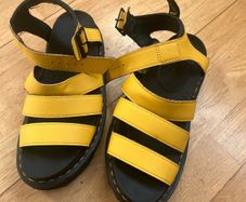 Dr martins sandles