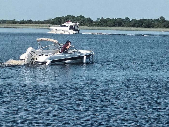 Campion A16, Evinrude E-Tec 90HP Outboard