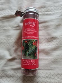 6 Red Berry Garland Decorative Scented Sticks