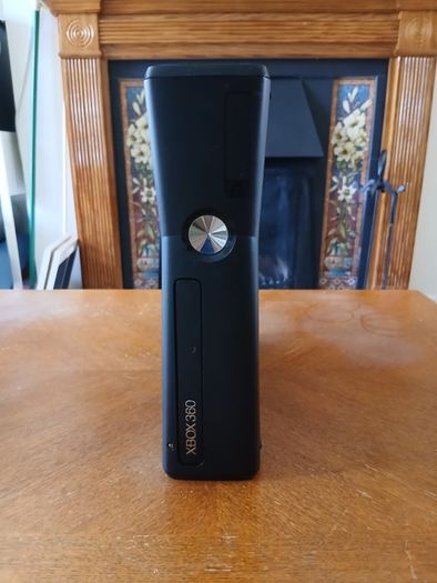 Xbox 360 with Games and Kinect