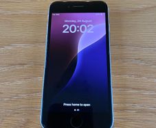 iPhone SE (2nd Gen) 64GB White Excellent Condition
