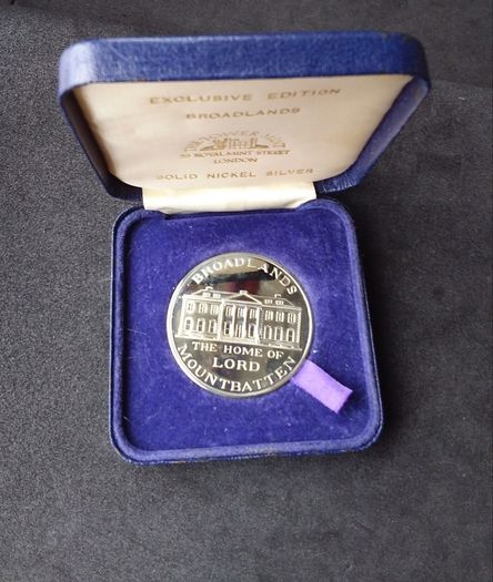 Rare Tower Mint, Broadlands Medallion ( Lord Mountbatten ) - Exclusive Edition, Boxed