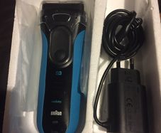 Braun Series 3040 Wet And Dry Electric Shaver with trymer
