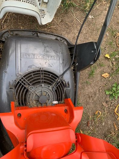 Electric 300V flymo lawnmower