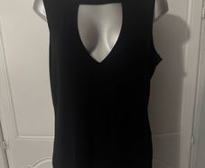 Forever 21 Plus size black V-neck top size UK20/22 EU48/50 Postage included