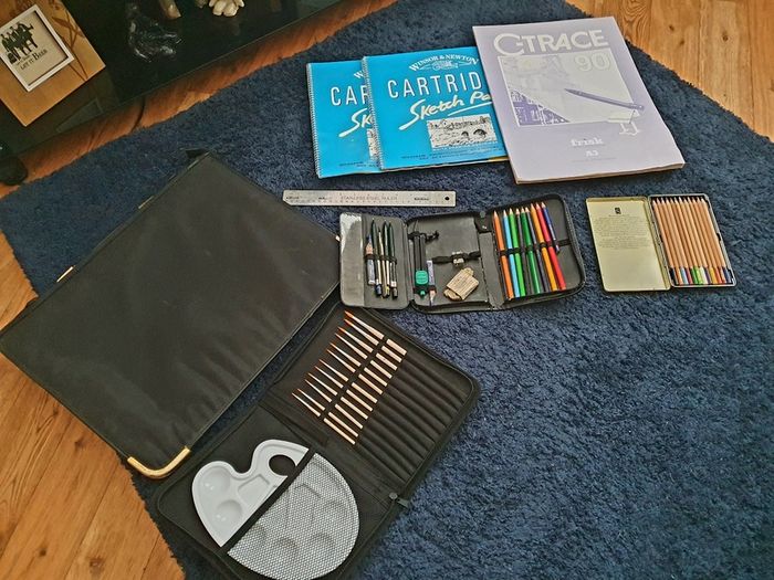Large Art & Design Starter Bundle - Sketch Pads, Portfolios, Pencils, Markers & More