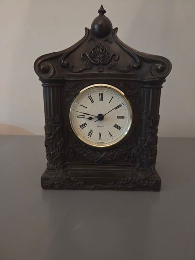 Mantel Clock