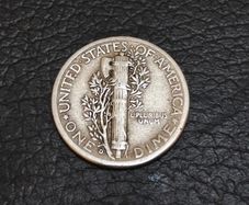 US Liberty 1942 One Dime Silver
