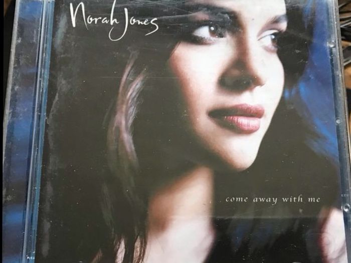Norah Jones  -  come away with me    CD