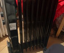 Russell Hobbs 9 fin oil filled radiator