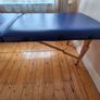 Portable height-adjustable massage table / beautician bed Image 3