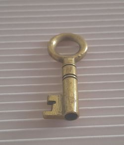 KEY - Small - Brass