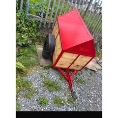 dog trailer