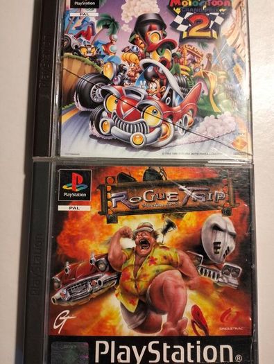Rogue Trip vacation 2012 + Motor Toon 2 Grand Prix PS1 PlayStation