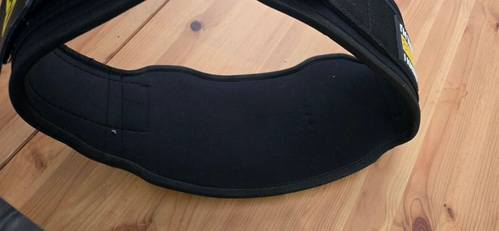 weightlifting belt