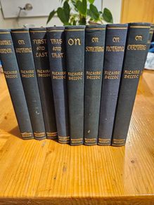 Hilaire Belloc Minerva Edition Of 8 First Edition 1929/30 Hardback In Good Condition. See Photos For Same.