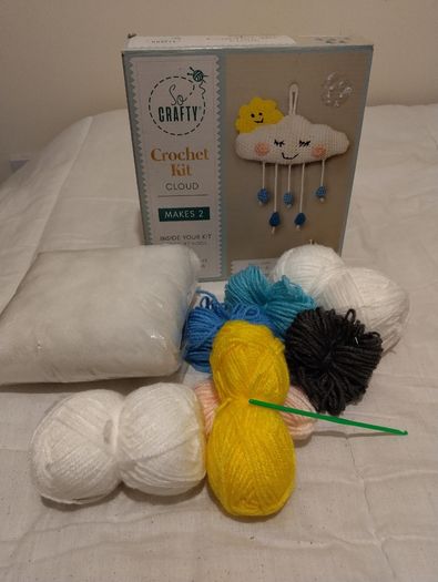 Crochet arts & crafts Kit, Clouds, New in box