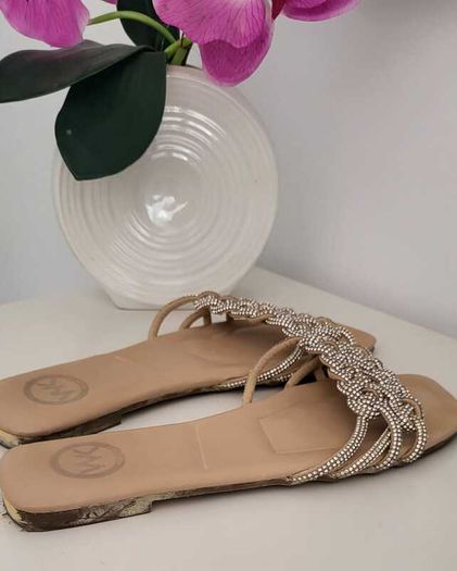 Jewelled sliders Sz 7UK