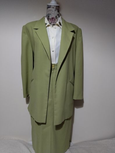 Jacques Vert Designer 3 Piece Outfit, part wool Jacket, Skirt and Blouse set