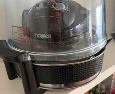 Tower Halogen Oven Air fryer 17L with Extender Ring in Excellent Condition