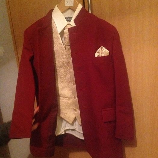 Jaz Fagans /Boys suit
