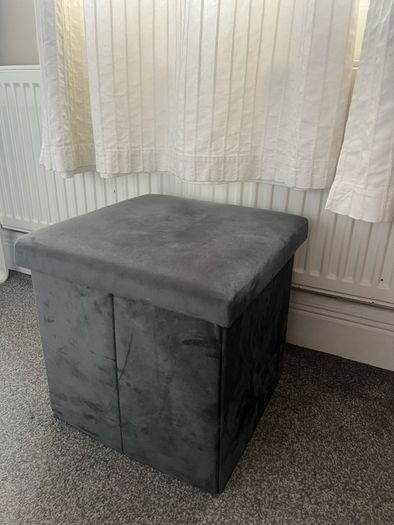 Storage stool / chair with storage