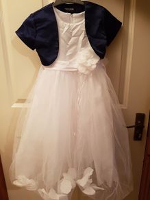 White dress & blazer & shoes set SIZE 5-6yrs