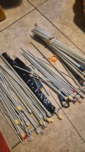 knitting needles