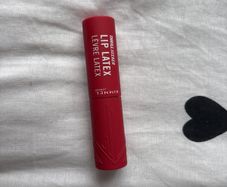 Rimmel lip latex 400 Rimmel red