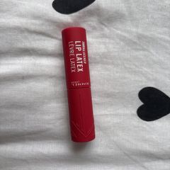 Rimmel lip latex 400 Rimmel red
