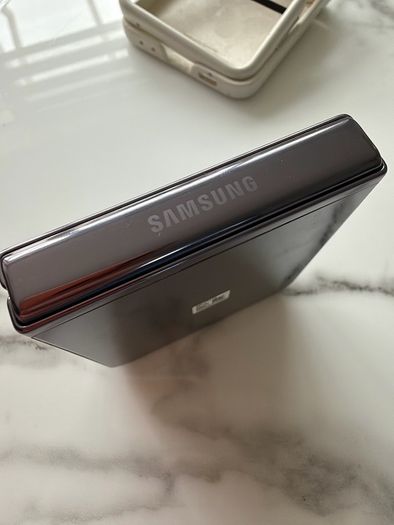 Samsung Galaxy Z Flip 5 256GB