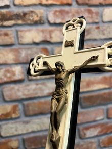 vintage holly cross