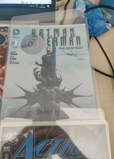 DC Superman signed lot