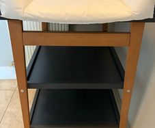 Baby Changing Table (Quax)
