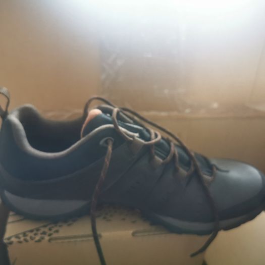 Brand new Columbia hiking shoes  never worn
