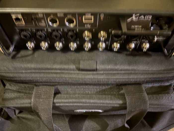 Behringer X AIR XR12