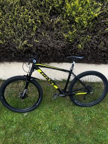 giant hardtail mountain bike