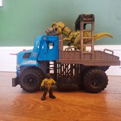 Imaginext Jurassic world dominion breakout dino hauler truck