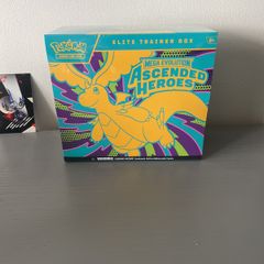 Pokemon Ascended Heros Elite trainer box