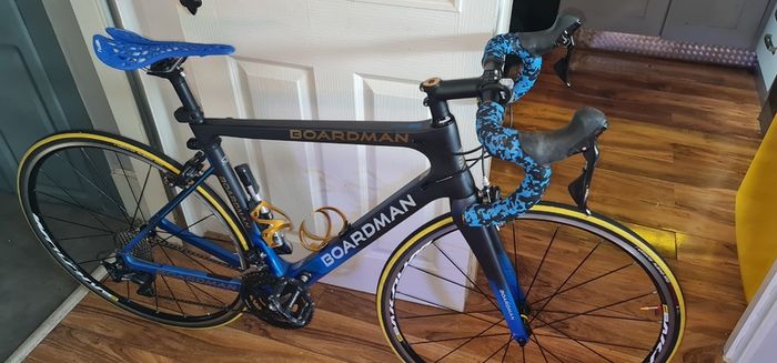 Full carbon bike