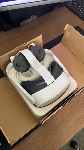 Meta Quest 3S (256GB) Like New Barely Used
