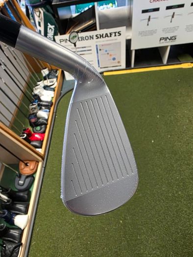 Brand New Mizuno Jpx925 Hot Metal Irons