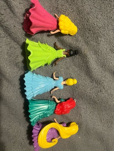 Disney Magic Clip Dolls