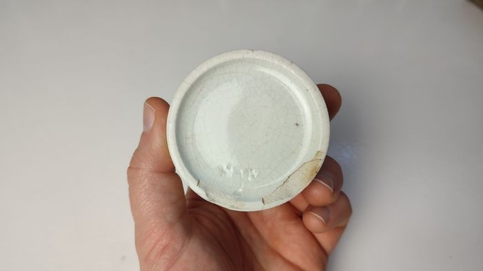 205 - Antique Vintage Chemist Stoneware Medicinal Cream Jar Pot