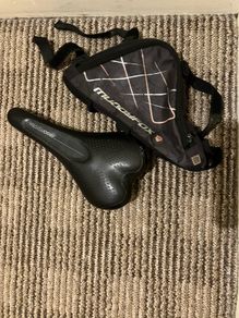 Triangle bag and saddle