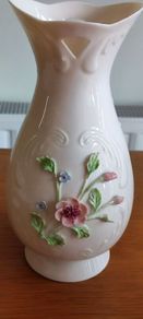 Donegal Irish Porcelain Pedestal Vase Applied Flowers EUC 7.5"