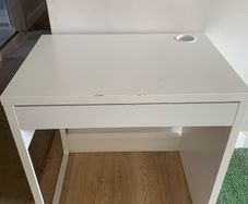 Malm Desk